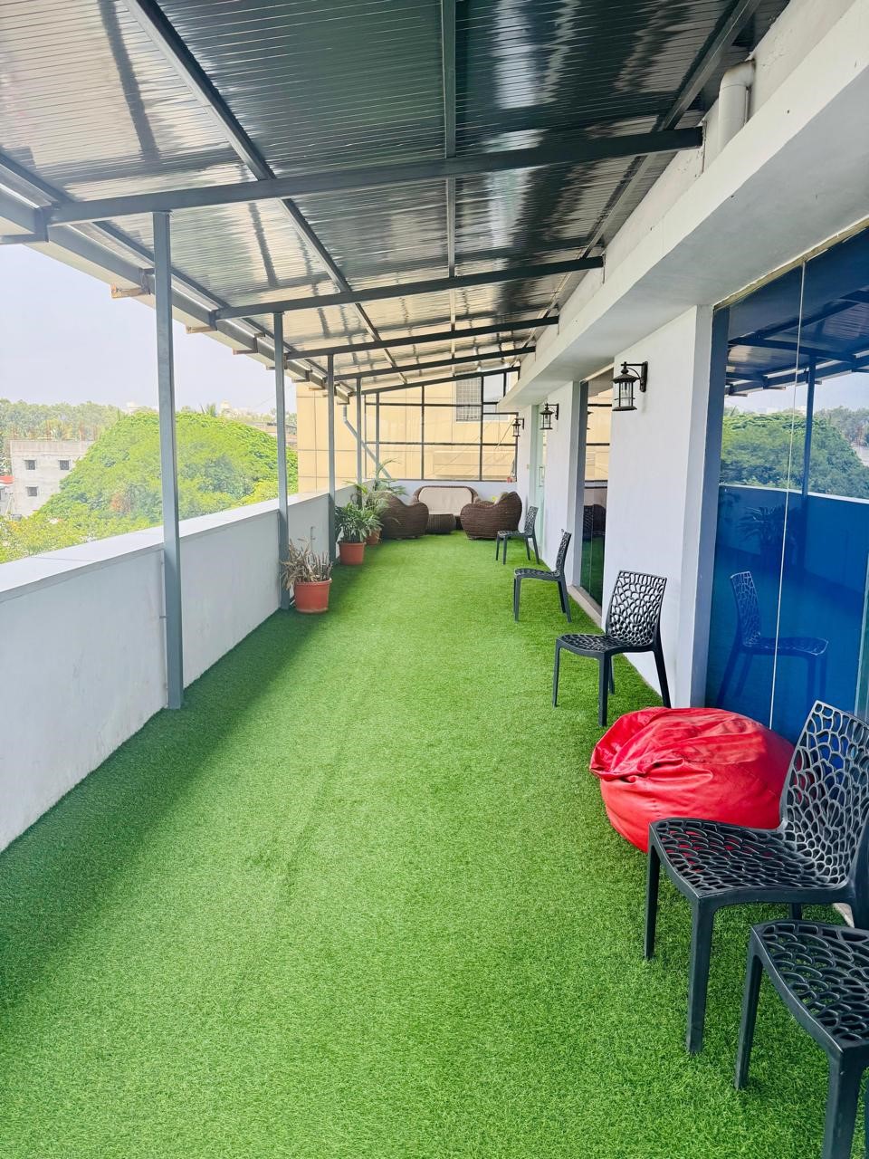 chilling area wz blr_jpg